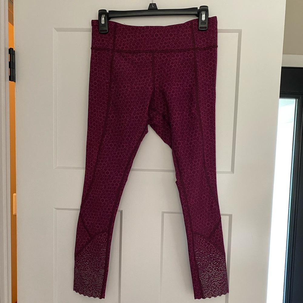 Lululemon raspberry tight